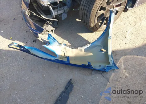 2022 Tesla Model Y Performance Dual Motor All-Wheel Drive z USA, uszkodzony, nr VIN 7SAYGDEF3NF390140